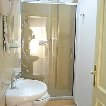 Open Doors Bed & Breakfast Shkoder Exterior photo